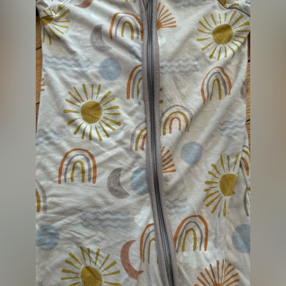 Little Sleepies 6-12 months desert sunrise zippie - Picture 2 of 5